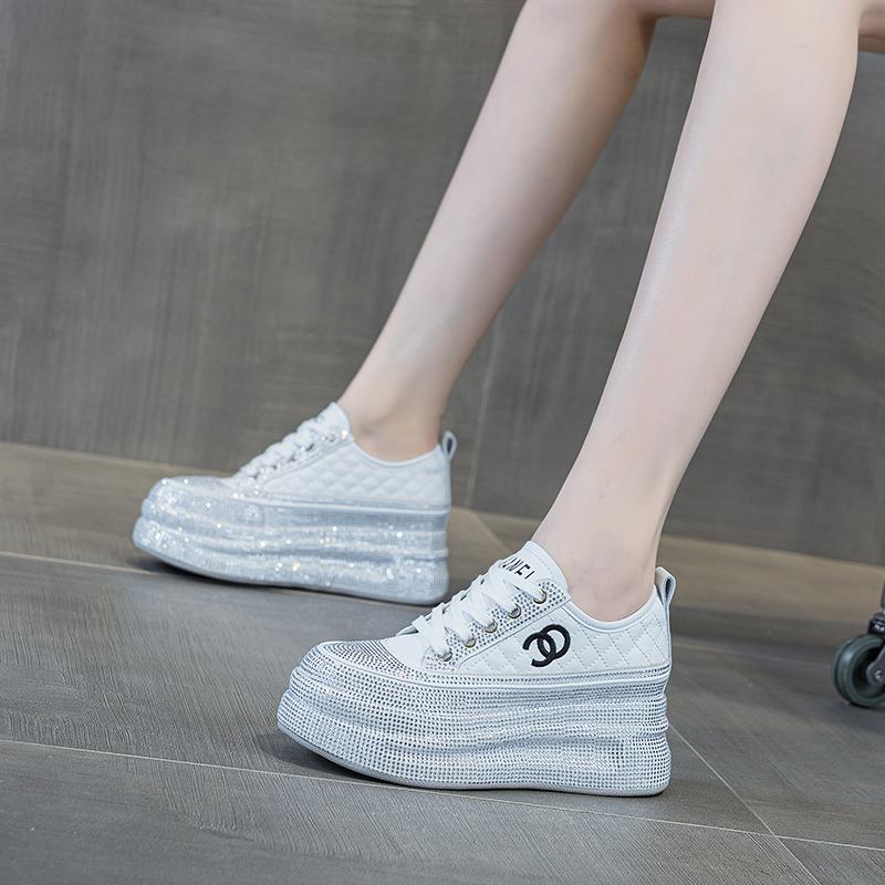 甜美闪亮钻网红洋气时尚小白鞋