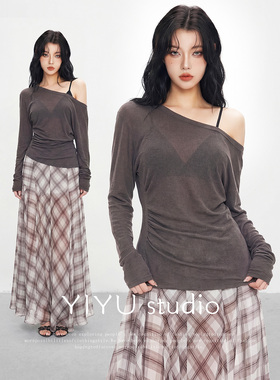 【伊予YiYu】辣妹风斜肩微透长袖上衣夏宽松性感套装女格纹半身裙