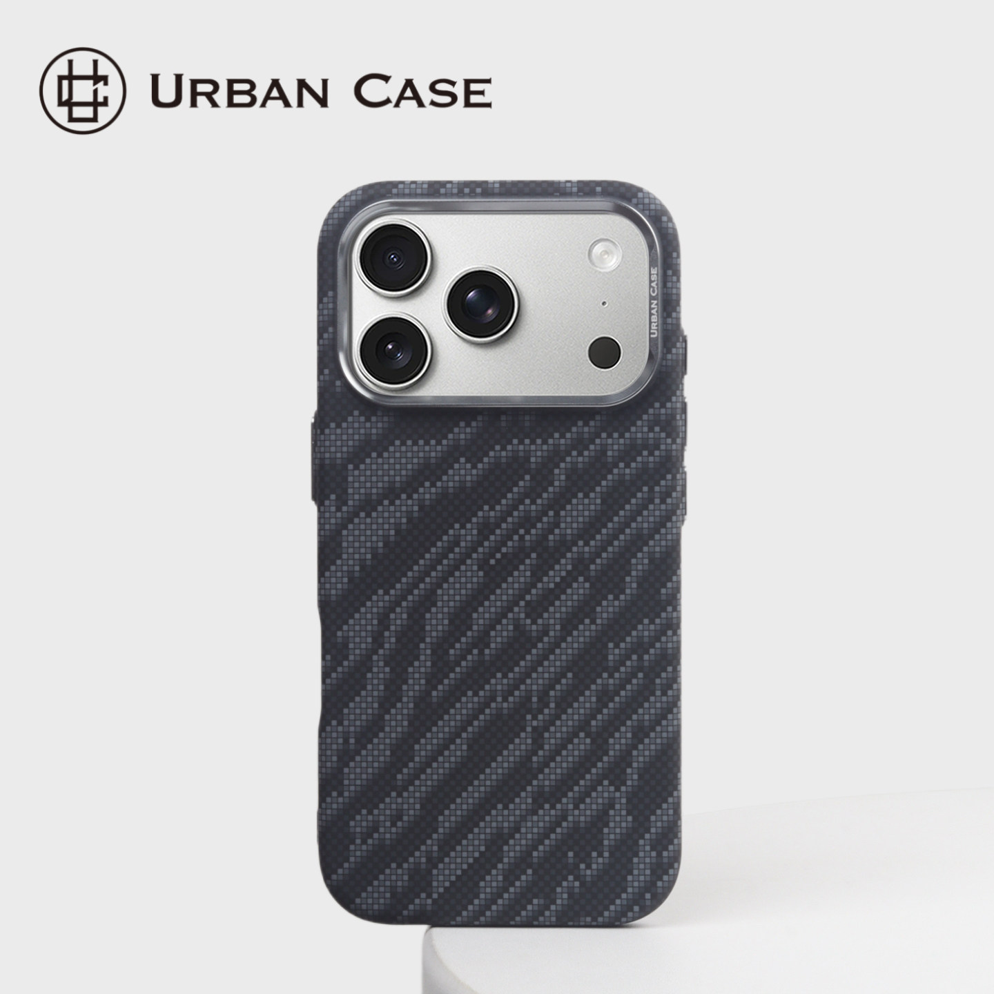 URBAN CASE 玄霆系列限定款凯夫拉纹碳纤维纹浮雕手工水贴磁吸适用于iPhone17promax手机壳17pro硬壳保护套