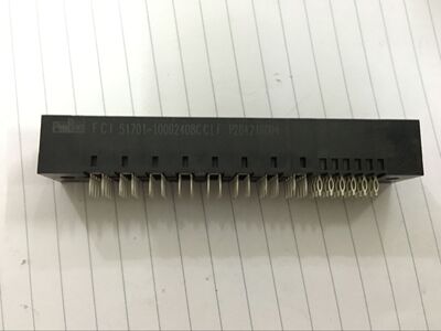 51701-10002408CCLF FCI叶片形电源背板连接器32Pin 2.54mm24S 8P