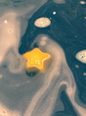汽泡弹星夜奇缘LUSH圣诞限量入浴