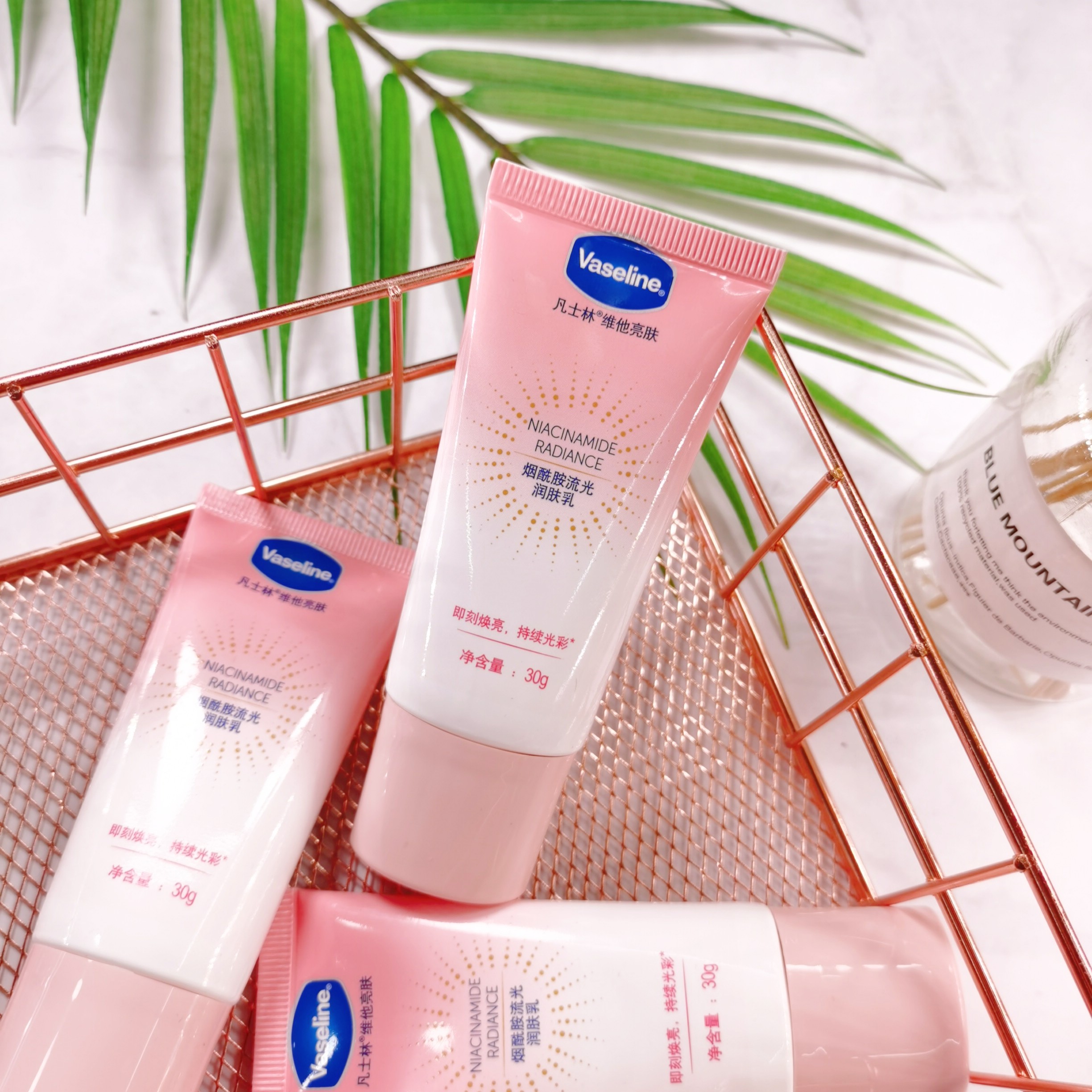 美白身体乳平价学生党小样(学生党身体乳推荐美白便宜点)