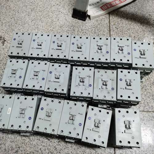 处理 AB罗克韦尔 100-C85*00接触器 件，外观