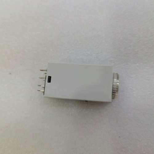 NAIS时间继电器，型号S1DX-TIMER，实物拍摄。