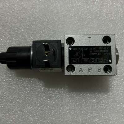 PLEIGER普莱格三位四通电磁阀，型号WDEFA06-AB