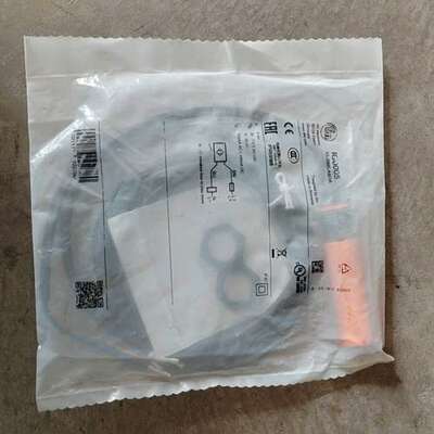 易福门IG0005电感式接近开关，德国正品。型号IG