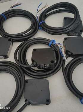 E3JK-DR12光电传感器的安装剩余的，带支架，