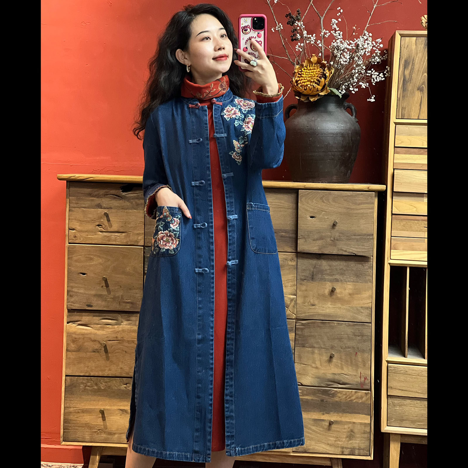 YANGZAIZAI/羊在在民族风刺绣文艺国风中长牛仔外套风衣WT90106