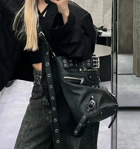 Модная вместительная и большая сумка на одно плечо, коллекция 2023, популярно в интернете, городской стиль