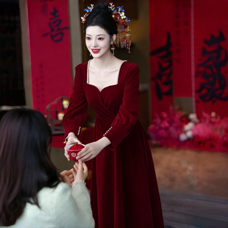 2026优雅酒长袖丝绒晚礼服女钉珠A字裙高级新娘长款结婚敬酒服裙
