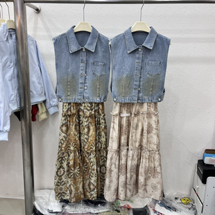 玥儿夏上新重工满天星牛仔马夹 J6828 碎花吊带连衣裙两件套套装