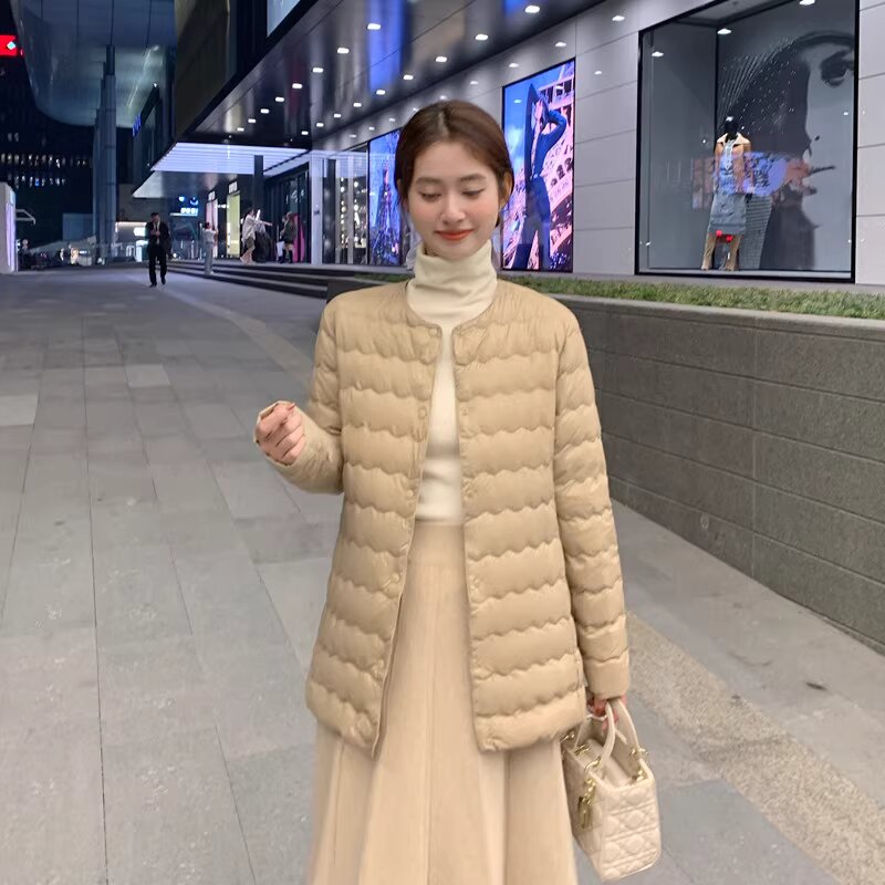 2025秋女装轻薄羽绒服女保暖内胆中长款圆领轻便薄款外套无领V领