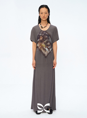 Square Circle方圆【艺术家联名】U领灰色印花收腰抽褶短袖连衣裙