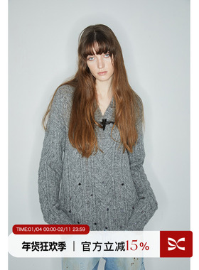 square circle方圆 法式慵懒手工亮片牛角扣细支羊毛廓形毛衣灰色