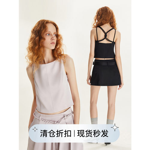 露背立体绑带交叉光泽感缎面上衣