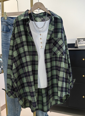 港味复古绿色格子衬衫外套女秋季新款宽松休闲慵懒风全棉衬衣开衫