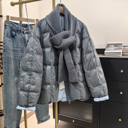 超好看带围巾方格无领羽绒服女2025冬季新款时尚洋气保暖外套