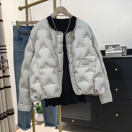 安哥拉红轻薄羽绒服女秋冬新款设计感休闲宽松洋气保暖上衣短外套