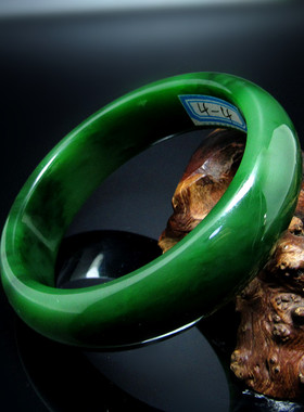 手镯女款新疆和田玉籽料