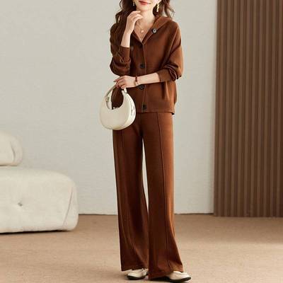 中年妈妈春装针织套装休闲运动服中老年女装大码开衫卫衣春秋外套