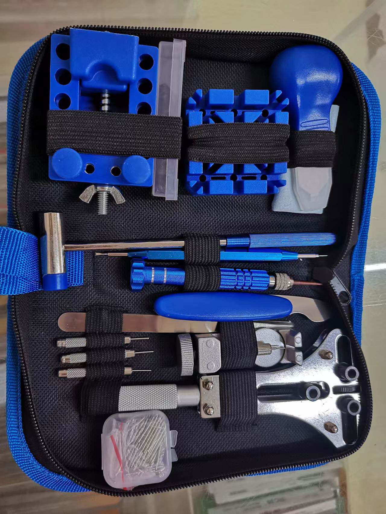 手表维修套装工具方便携带图片