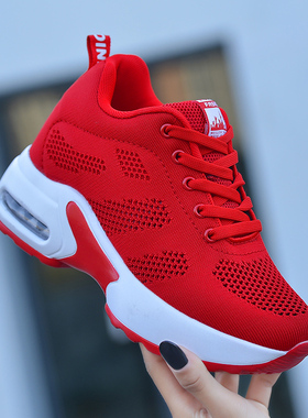 红色秋冬跳舞鞋软底内增高广场鬼步舞鞋新款透气健身鞋厚底曳步鞋