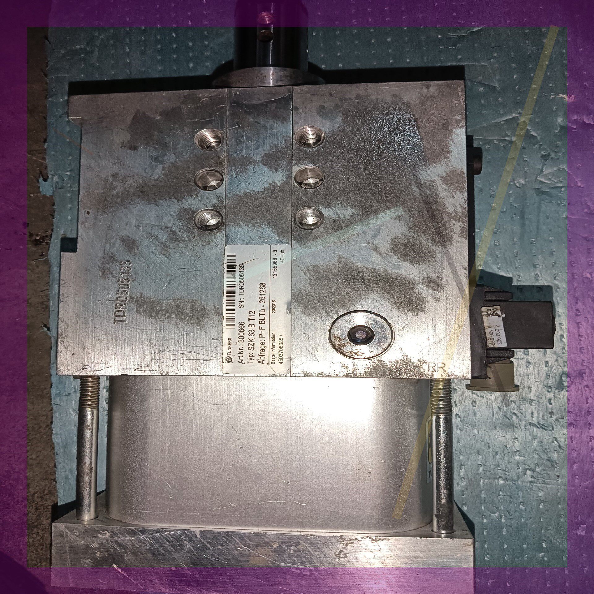 拆机TUNKERS气缸SZK 40 B T12 300508