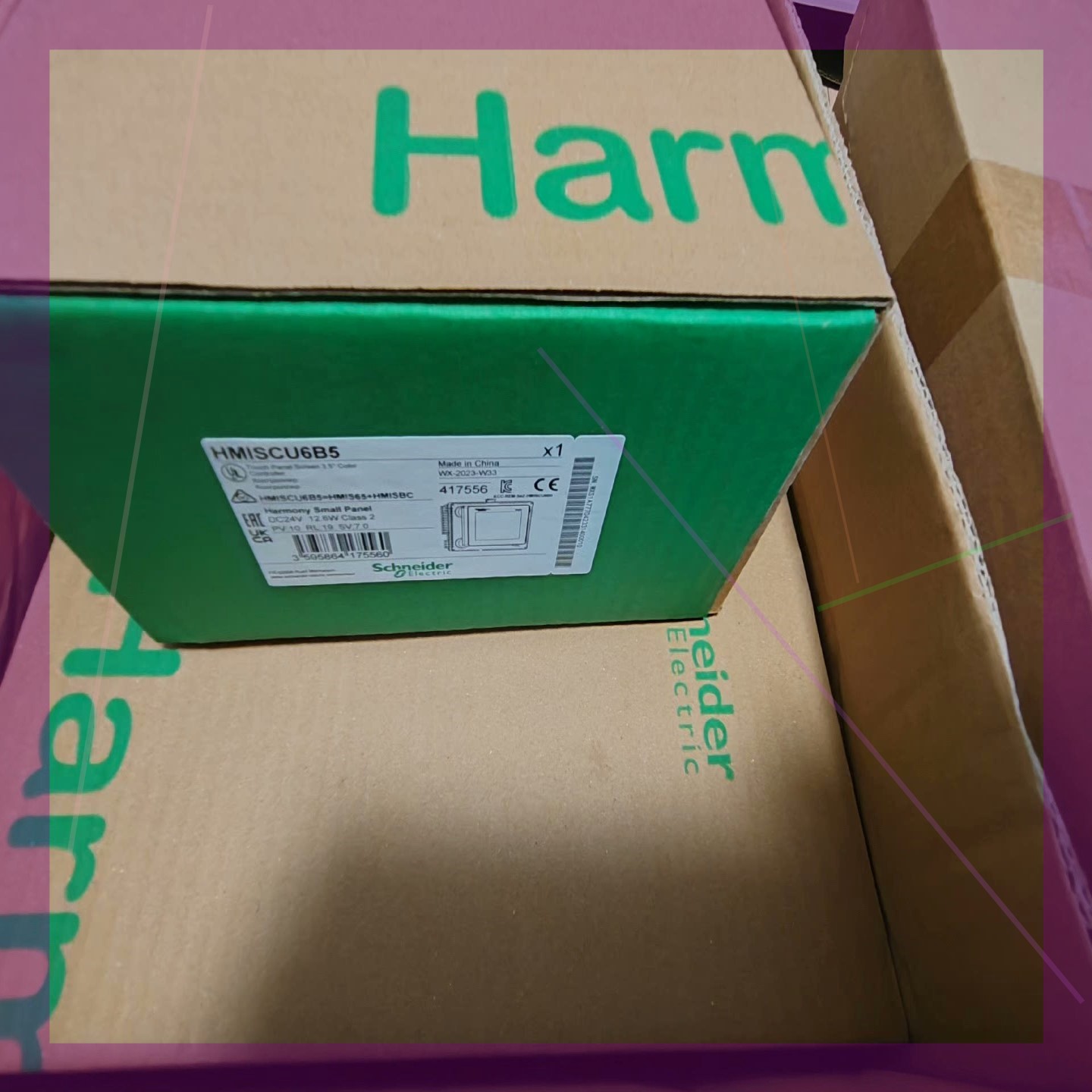 施耐德触摸屏HMISCU6B5 全新