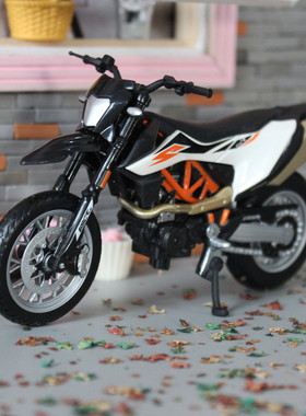 1:18KTM690摩托车模型SMC R仿真合金摩托车模型带底座男生礼物