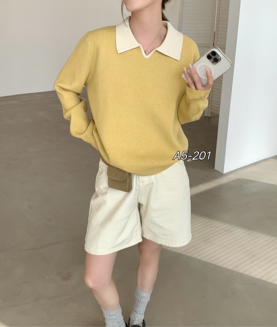 2025秋装新款韩版小V翻领拼色镜面针织衫女宽松百搭套头毛衣5-201