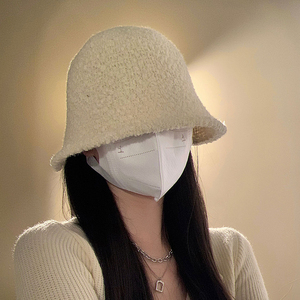 韩版白色颗粒羊羔绒渔夫帽女保暖防寒毛绒帽子显脸小百搭水桶盆帽