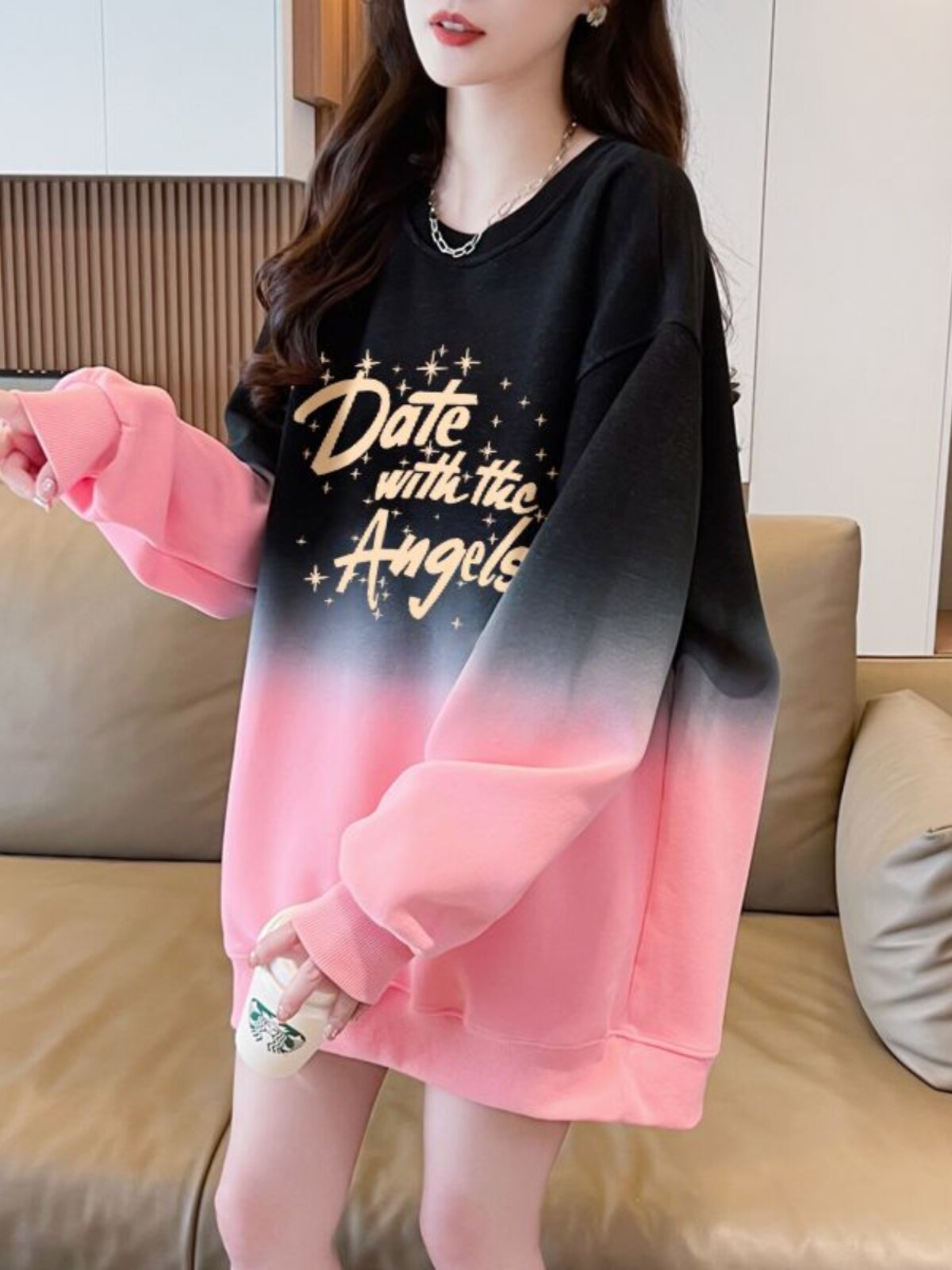 Gradient color women's fleece hoodie, 2025 new style, lightweight for spring, autumn, and winter, with American letter print, loose round neck, medium length