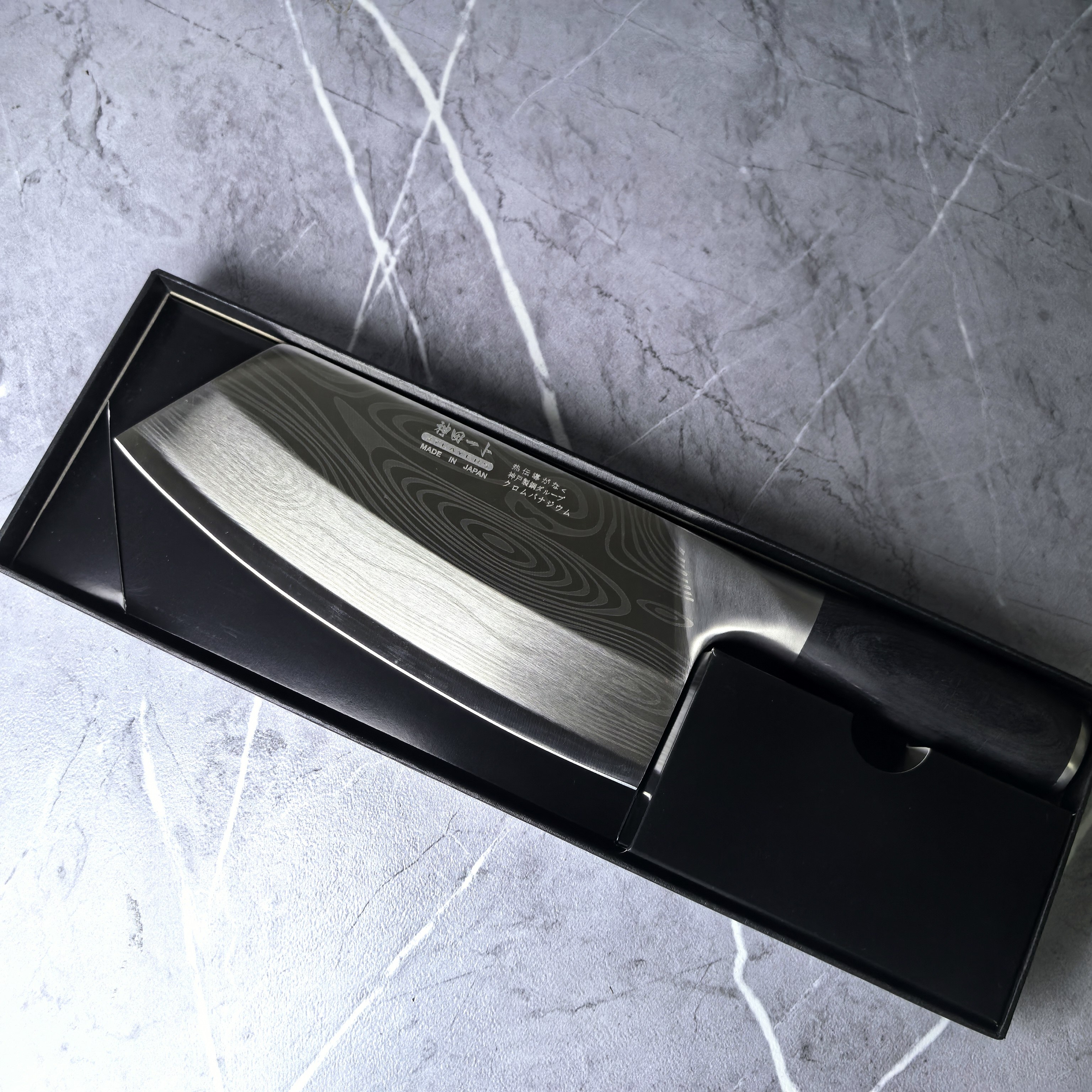 日本正品神田一卜大马士革纹菜刀女士家用轻便切片刀黑檀木手柄