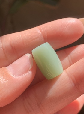 和田玉碧玉粉青瓷白无结构桶珠俄老坑夹层料瓷白长桶珠鼓珠锁骨坠