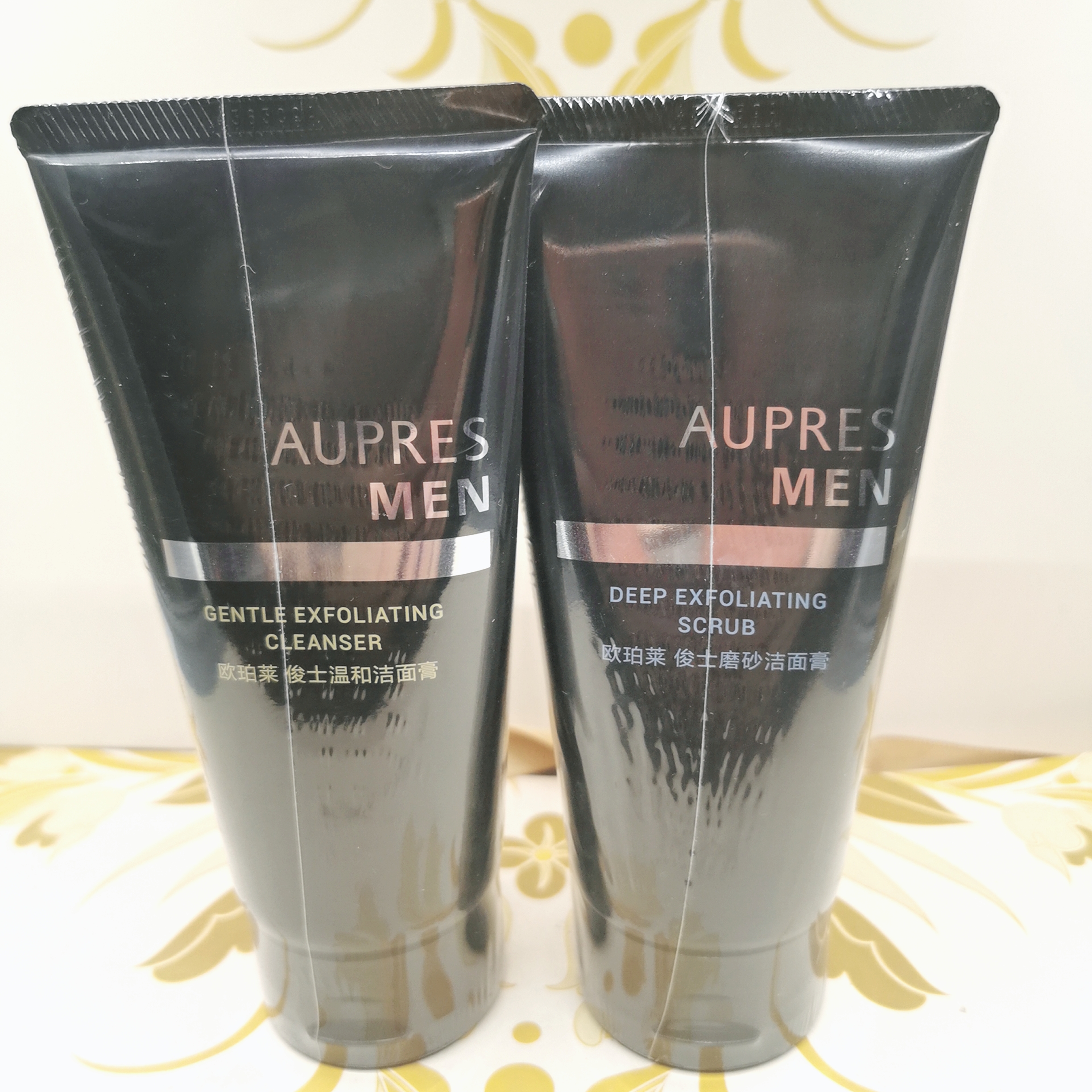 专柜正品欧珀莱俊士磨砂温和洁面膏JS男士洗面奶深层清洁控油27年