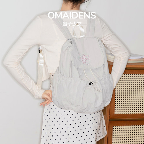 橙子少女韩系刺绣翻盖双肩包包女式2026年新款背包通勤小众旅行包