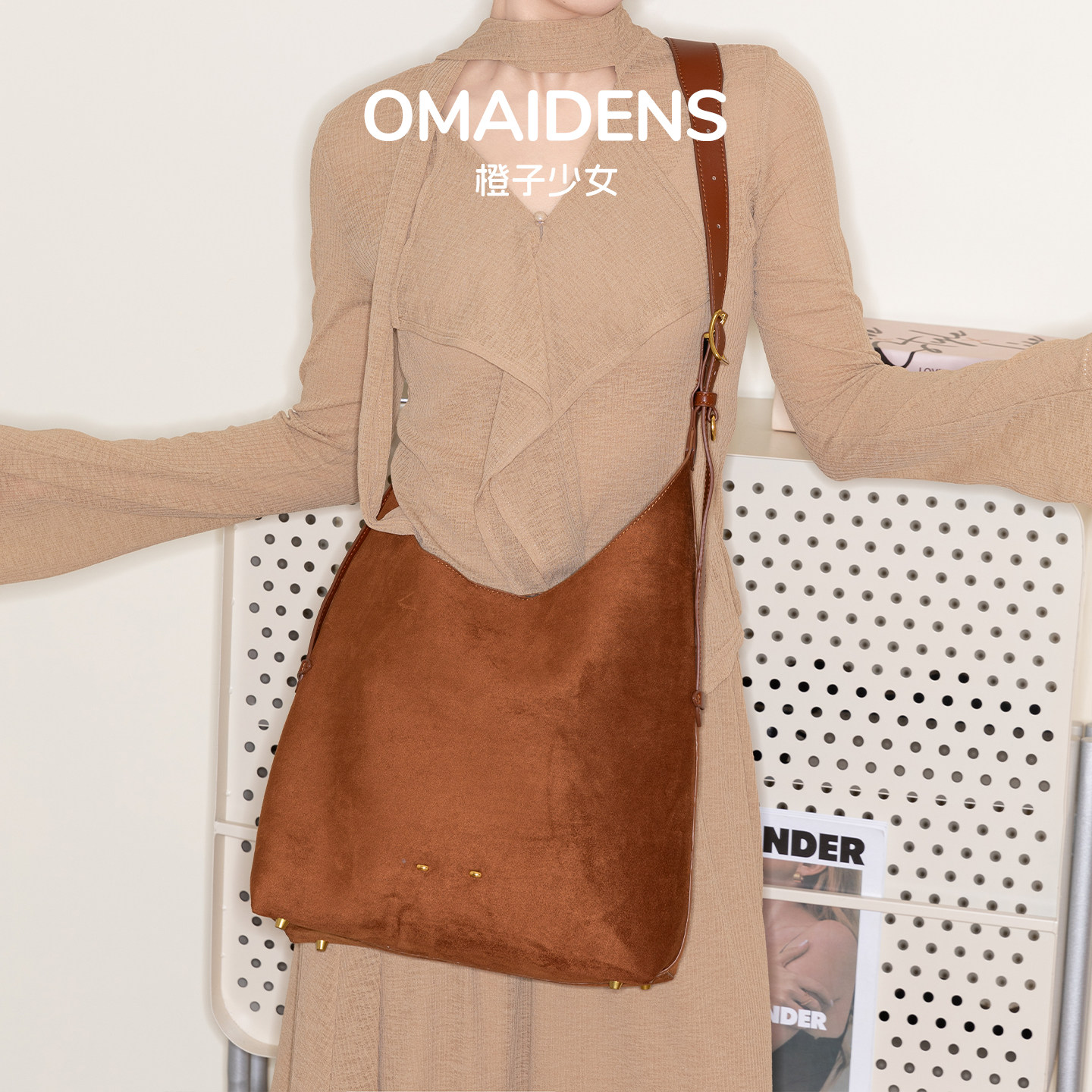 橙子少女麂皮绒hobo包大容量托特包女2026新款高级感斜挎水桶包包,箱包皮具/热销女包/男包,托特包,淘宝优惠券,粉丝福利购,淘宝优惠卷