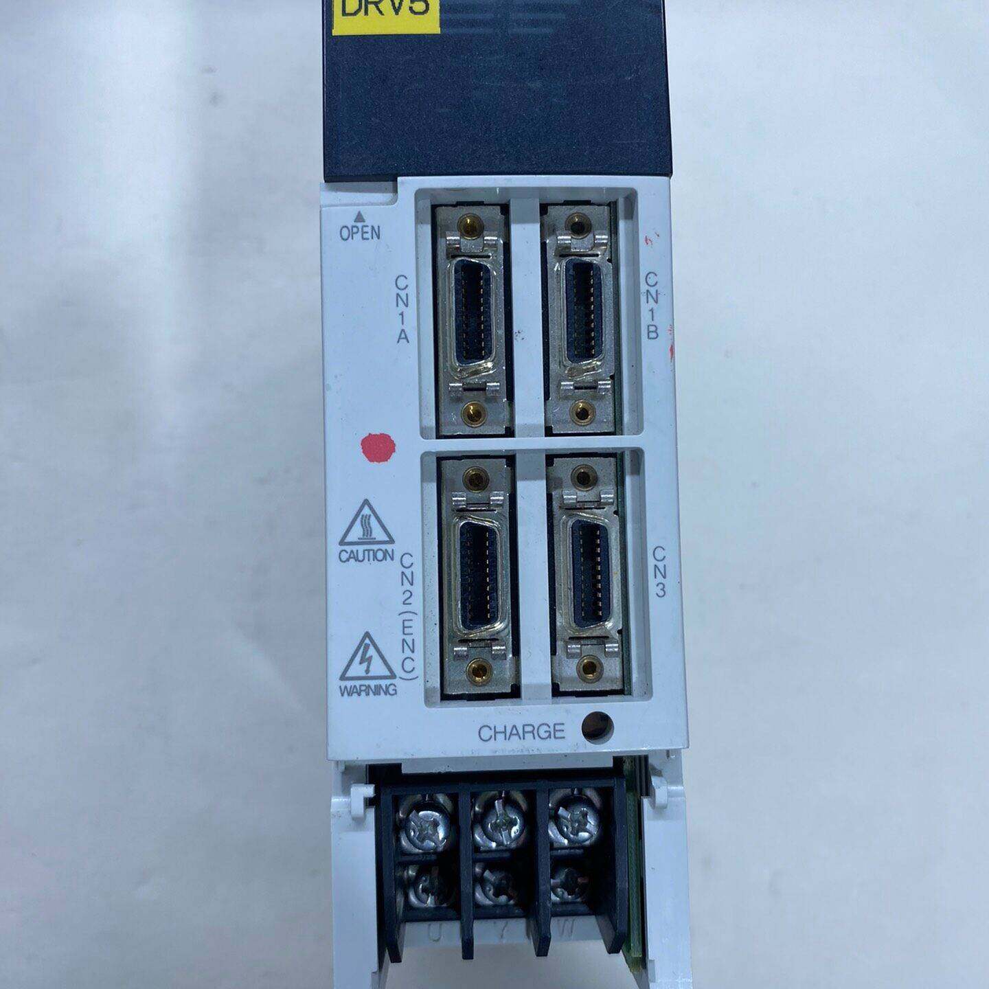 可维修驱动器，型号MR-J2S-20B，实物图拍摄，