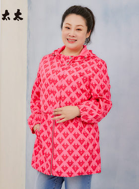 胖太太风衣外套连帽卡通图案