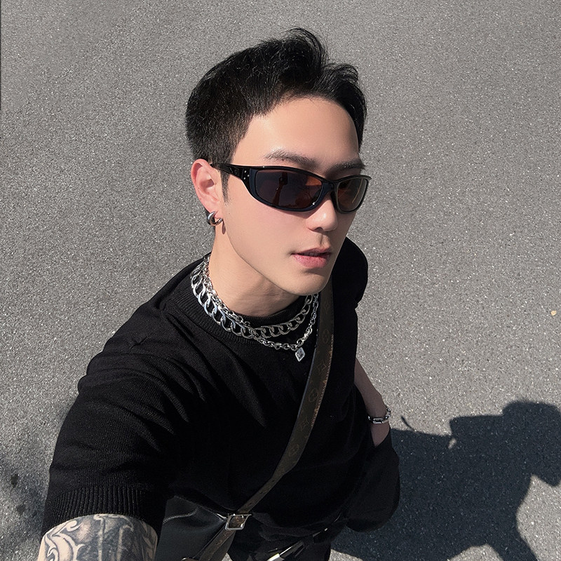 ALASYA潮流休闲矩形绕式骑行墨镜Y2K复古未来感太阳眼镜凹造型男