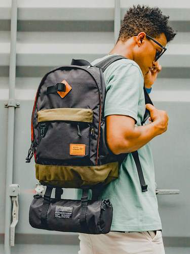 roughenough背包潮流大容量