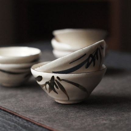 漱繁 张汝佳 开片茶盏 粉引景德镇侘寂手绘茶具 手作盏化妆土可养