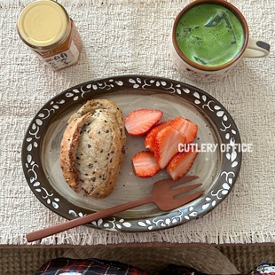 Cutlery | 复古粗陶手作高级感景德镇手捏花花椭圆陶瓷早餐盘