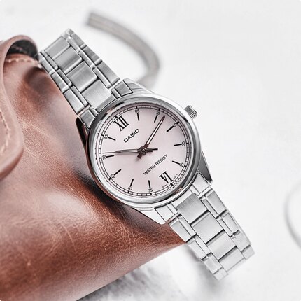 Casio卡西欧手表粉色表盘防水女士钢带手表LTP-V005D-4B2