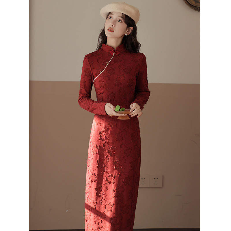 女装秋冬季红色加绒订婚旗袍长袖敬酒服结婚年会过年气质礼服日常