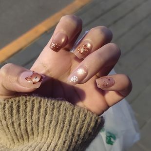 f120圣诞小鹿雪花猫眼秋冬氛围秋冬立体手工猫眼气质美甲穿戴显白