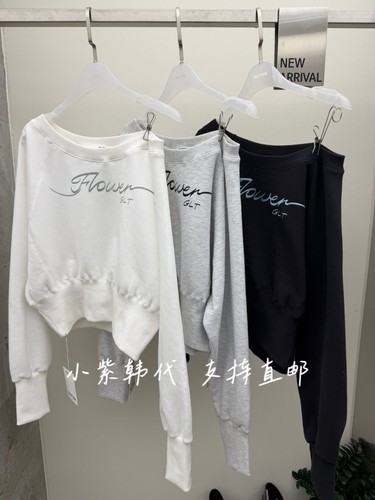 GLITTER韩国东大门代购2026春新款女装圆领字母短款长袖T恤女