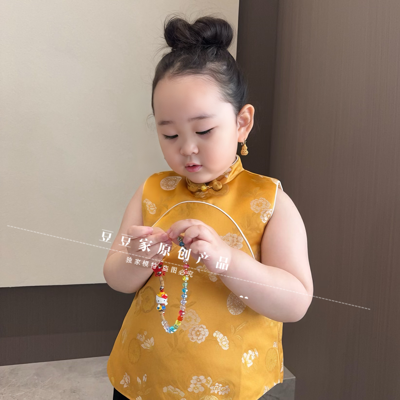 儿童新中式风女童仿宋锦马甲