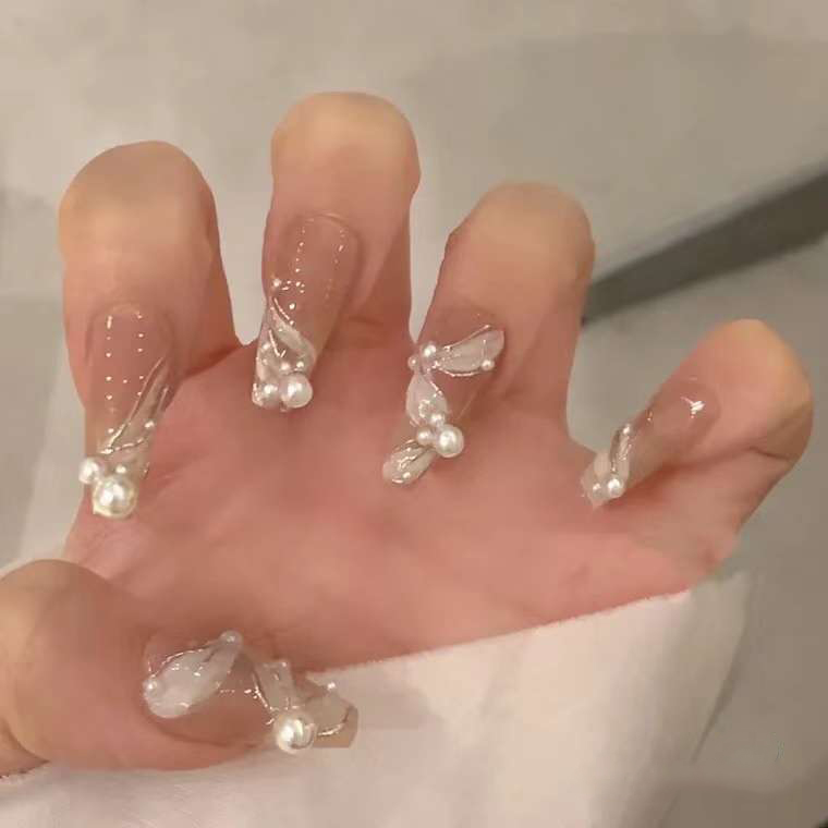 新娘个性渐变飘带珍珠手绘纯色美甲光疗甲成品可拆卸穿戴甲片