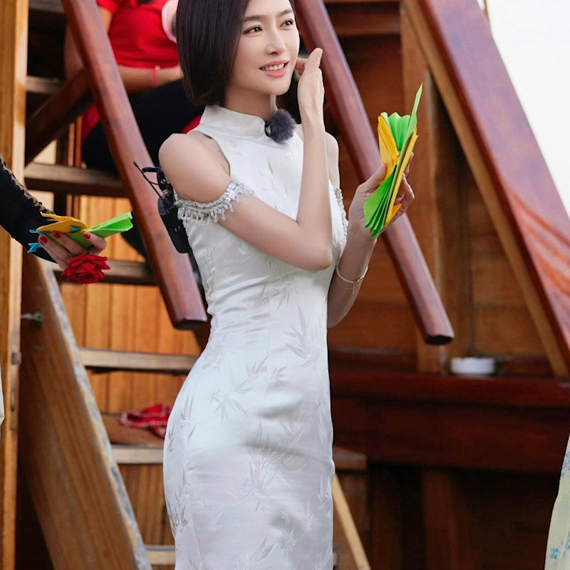 花儿与少年秦岚同款挂脖连衣裙御姐气质时尚旗袍礼服裙新中式长裙